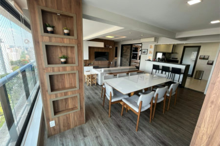 Apartamento à venda com 3 suítes em Campo Belo, São Paulo, SP