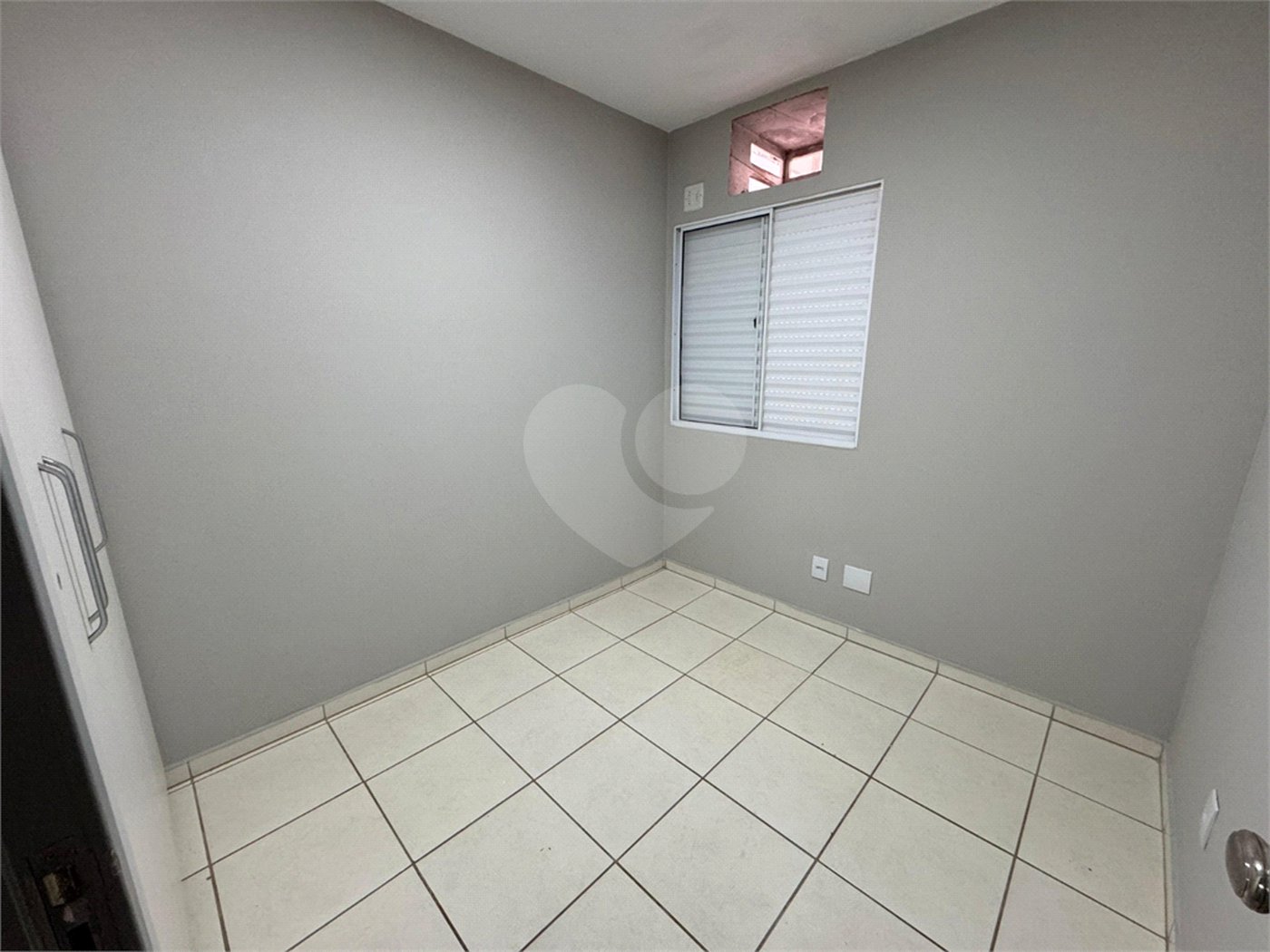 Casa à venda com 3 quartos, sendo 1 suíte, no condomínio Terra Nova, Várzea Grande - MT