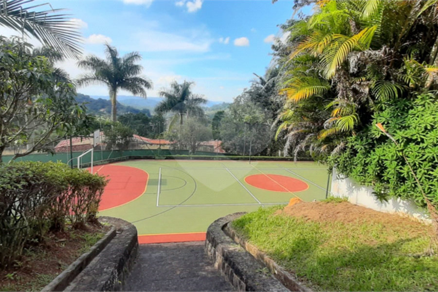 Casa à venda com 6 quartos, sendo 5 suítes, em Roseira, Mairiporã, SP