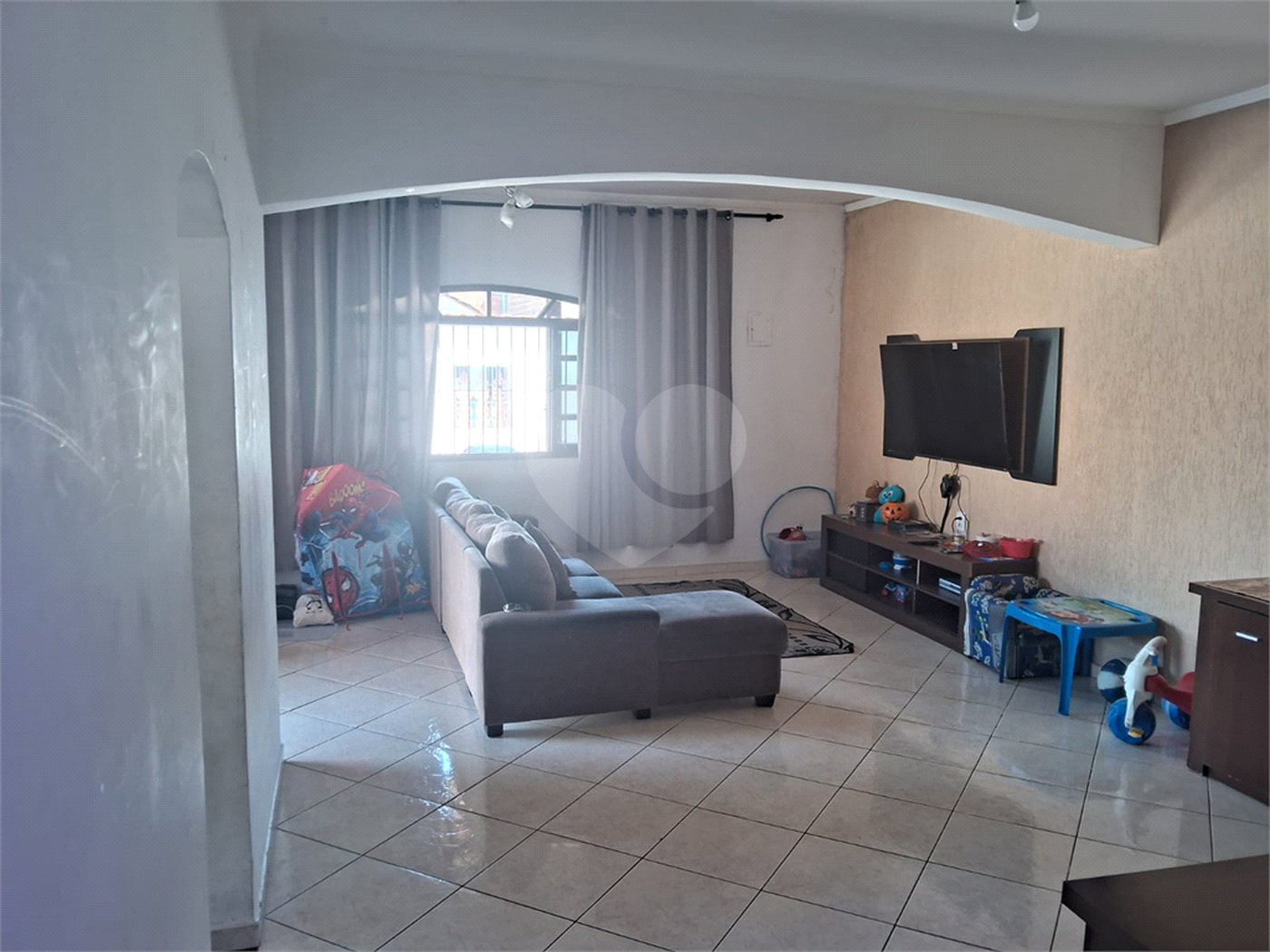 Casa à venda com 3 quartos, sendo 2 suítes, em Jardim Míriam, Suzano, SP
