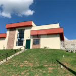 Casa à venda com 4 quartos, sendo 2 suítes, no condomínio Residencial Montes Claros, Itupeva - SP