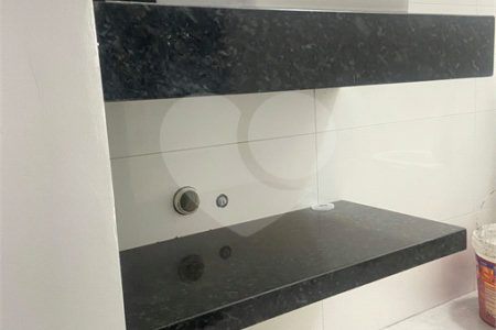 Casa à venda com 3 quartos, sendo 1 suíte, no condomínio Residencial Alto da Boa Vista, Araraquara - SP