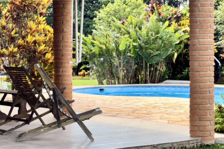 Chácara à venda com 4 quartos, sendo 1 suíte, em Pinheirinho, Vinhedo, SP