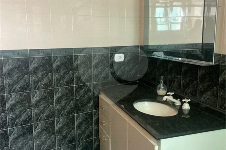 Sobrado à venda com 4 quartos, sendo 2 suítes, em Jardim França, São Paulo, SP