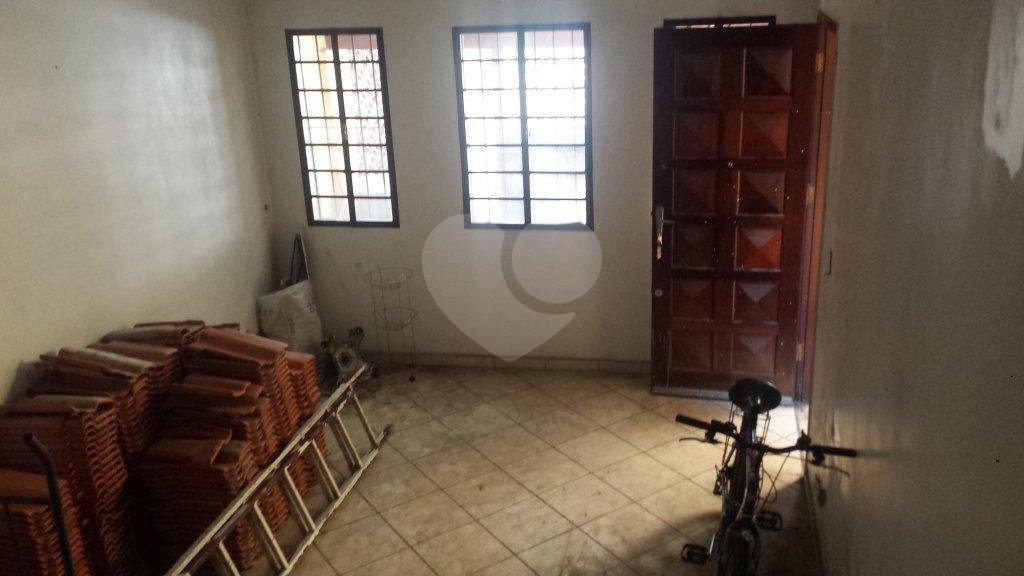 Sobrado à venda com 3 quartos em Tremembé, São Paulo, SP