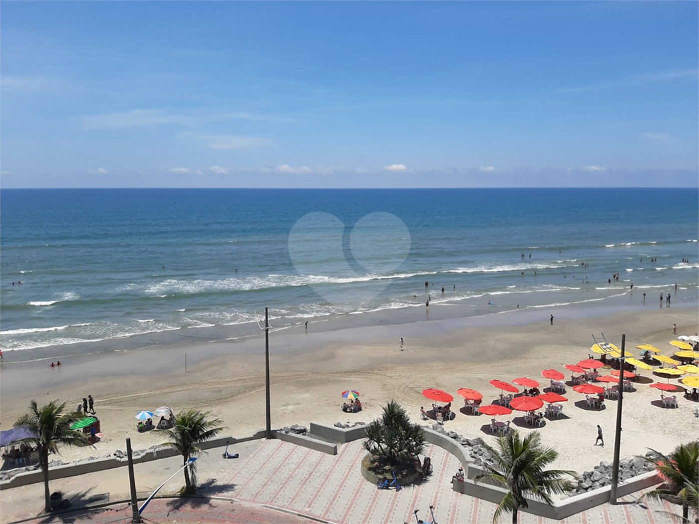 Apartamento à venda com 2 quartos, sendo 1 suíte, em Vera Cruz, Mongaguá, SP