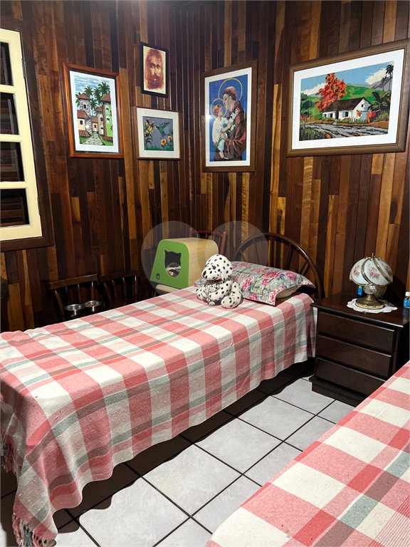 Chácara à venda com 2 quartos, sendo 1 suíte, no Centro, Araçariguama, SP