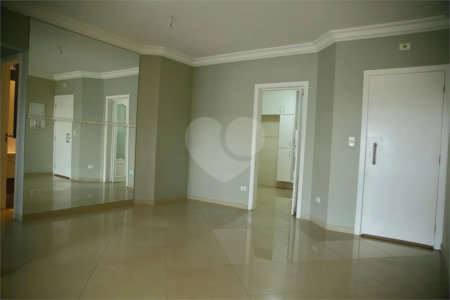 Apartamento à venda com 3 suítes em Nova Petrópolis, São Bernardo do Campo, SP