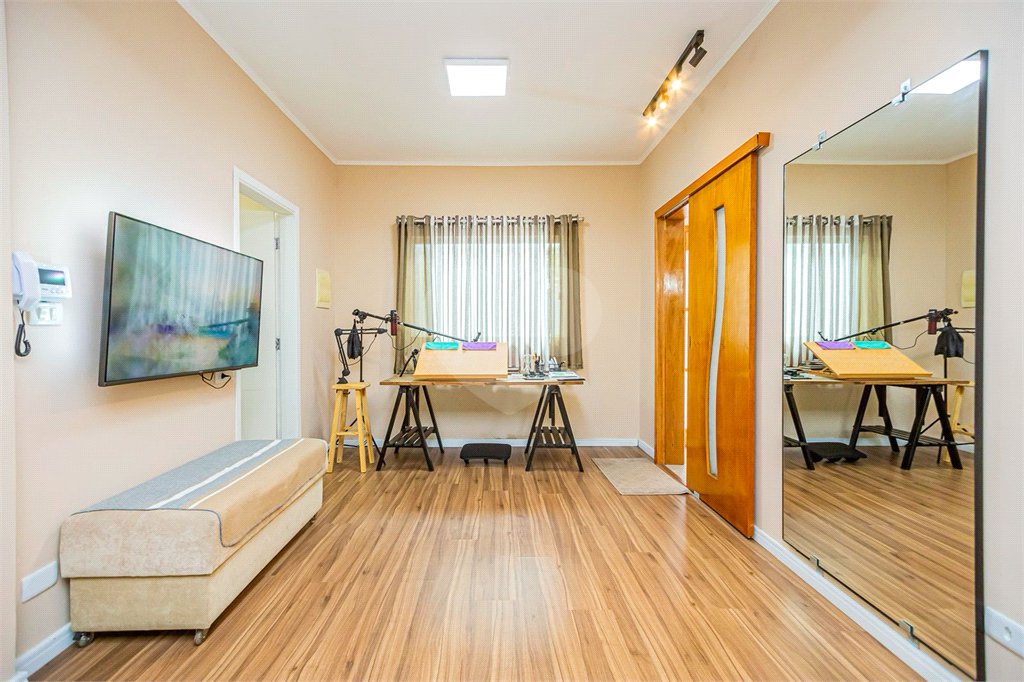 Casa à venda com 5 quartos, sendo 1 suíte,  em Chácara Inglesa, São Paulo, SP