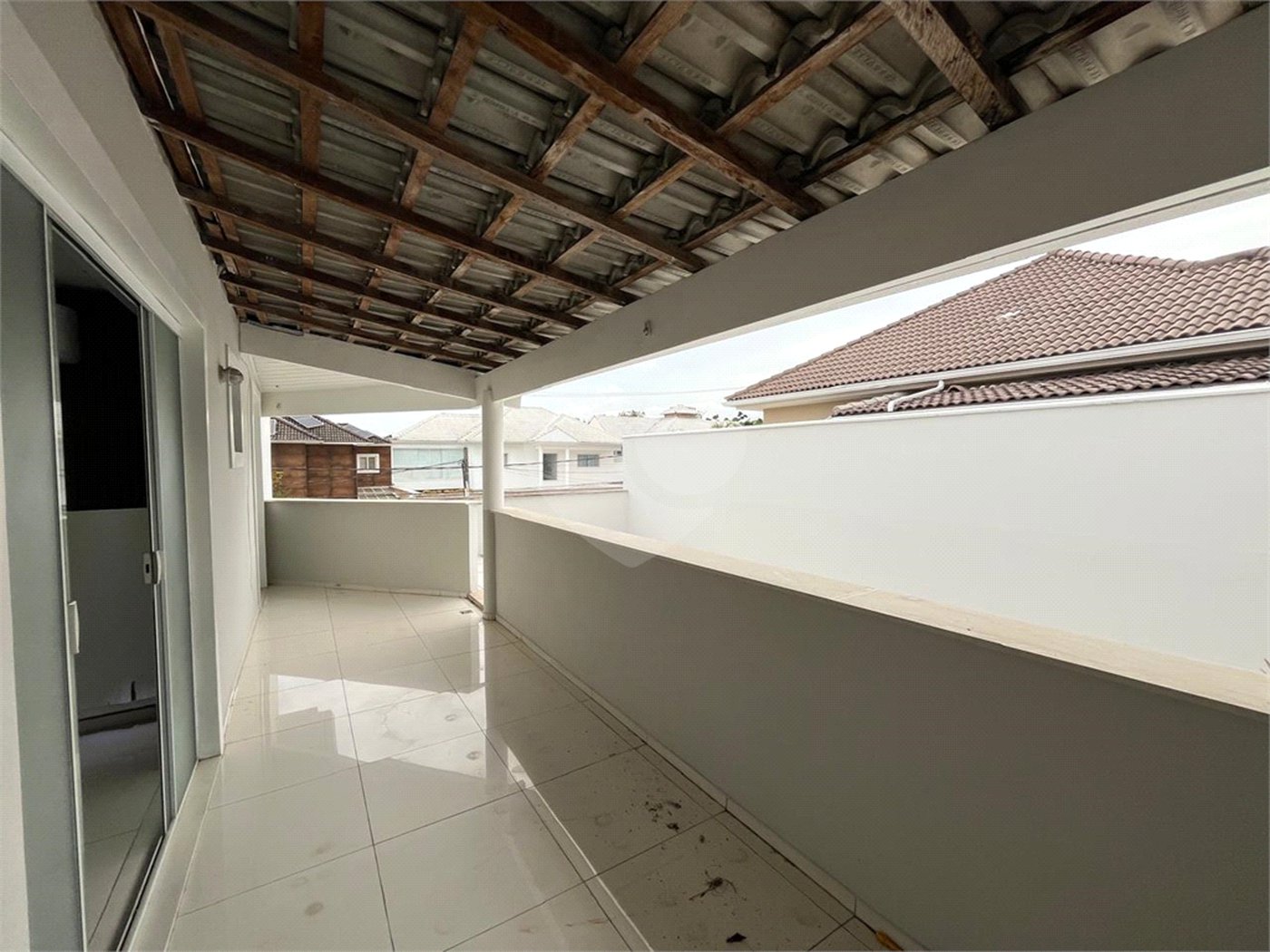 Casa à venda com 4 suítes no condomínio Pedra Mar, Rio de Janeiro - RJ