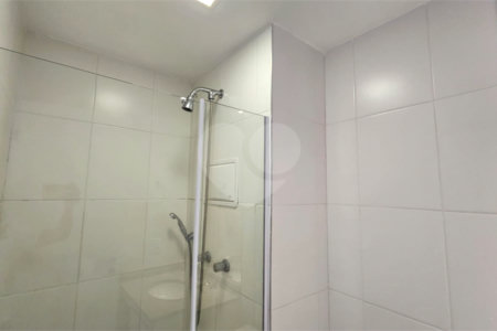 Apartamento à venda ou para alugar com 3 quartos, sendo 2 suítes, em Vila Anastácio, São Paulo, SP