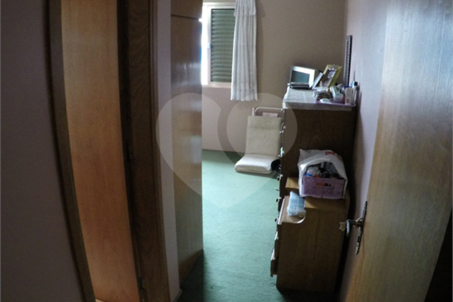 Sobrado à venda com 4 quartos, sendo 1 suíte,  em Imirim, São Paulo, SP