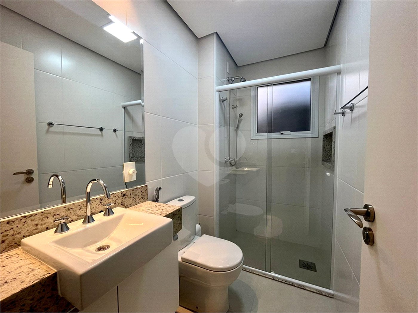 Apartamento à venda com 3 suítes em Pinheirinho, Vinhedo, SP