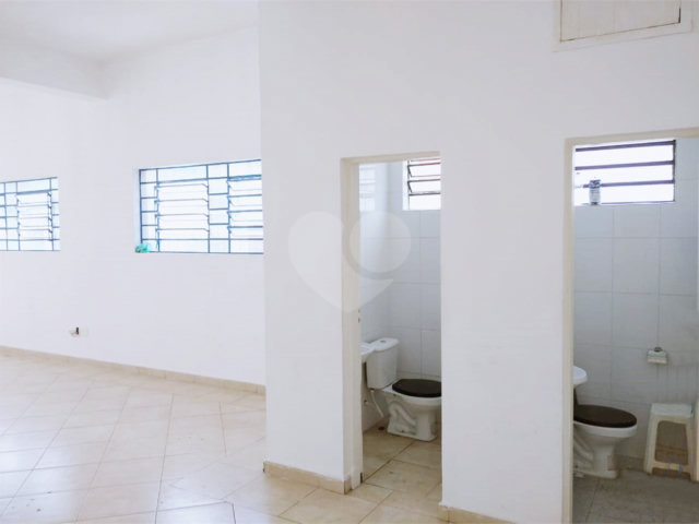 Prédio à venda em Santana, São Paulo, SP