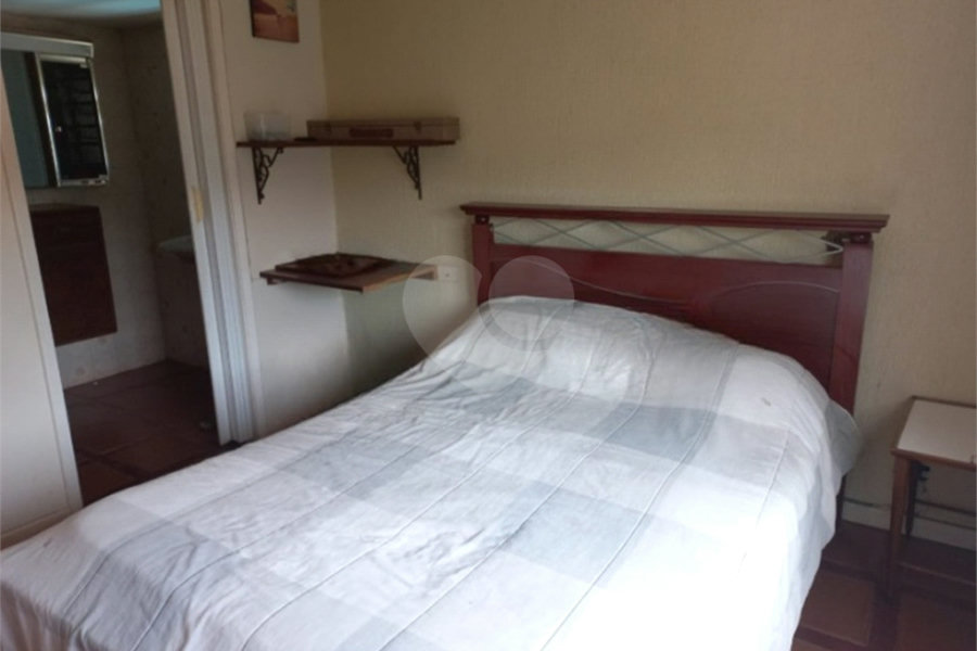 Casa à venda com 4 quartos, sendo 2 suítes, no condomínio Residencial Ypeville, Mairiporã - SP