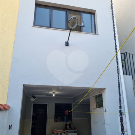 Sobrado à venda com 3 quartos em Bortolândia, São Paulo, SP