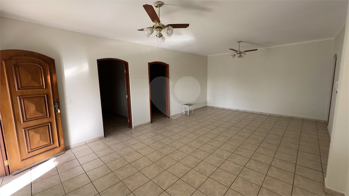 Casa à venda ou para alugar com 2 quartos, sendo 1 suíte, no condomínio Acmti - Colinas do Mosteiro, Terras de Itaici e Recanto dos Pássaros, Indaiatuba - SP