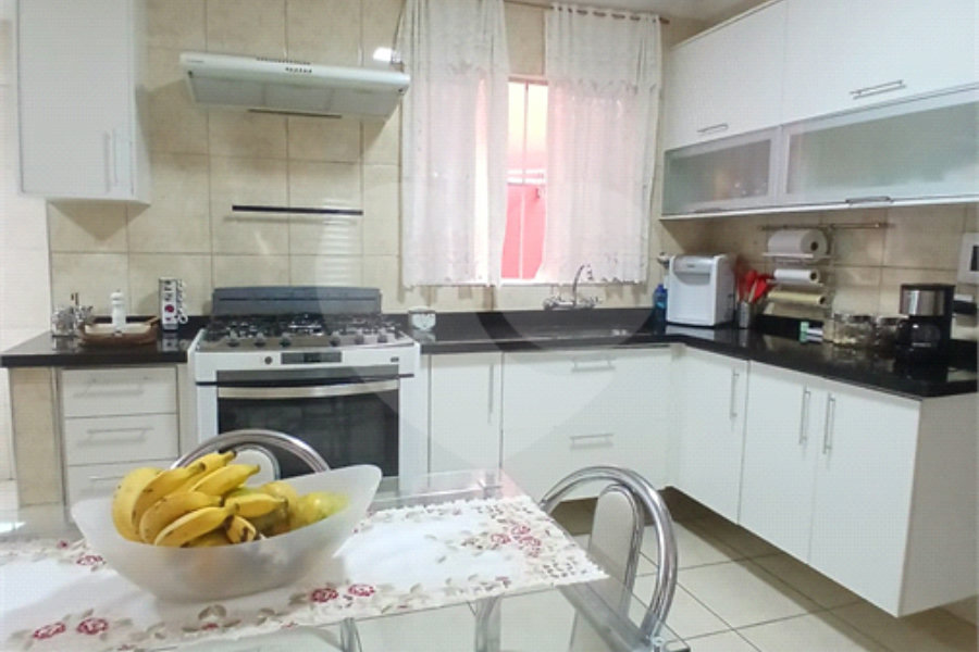 Casa à venda com 3 quartos, sendo 1 suíte, em Campo Limpo, São Paulo, SP