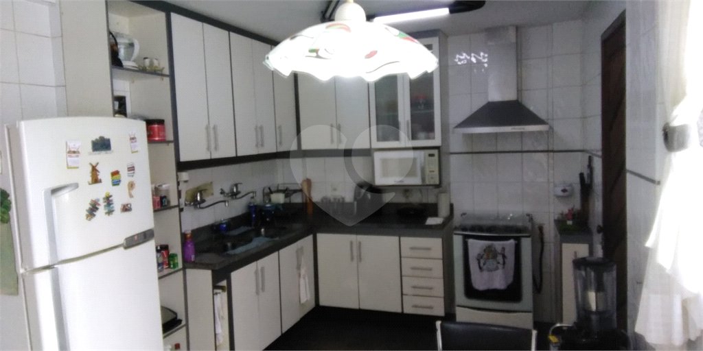 Casa à venda com 4 quartos, sendo 1 suíte, no condomínio Residencial Bom Pastor (casa de Vila)., Rio de Janeiro - RJ