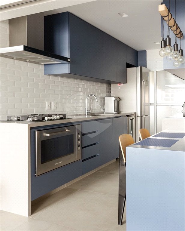 Apartamento à venda com 3 quartos, sendo 2 suítes, em Cerqueira César, São Paulo, SP