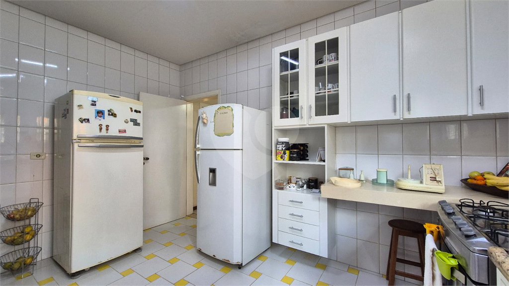 Casa à venda com 4 suítes no condomínio Vivenda do Lago, Sorocaba - SP