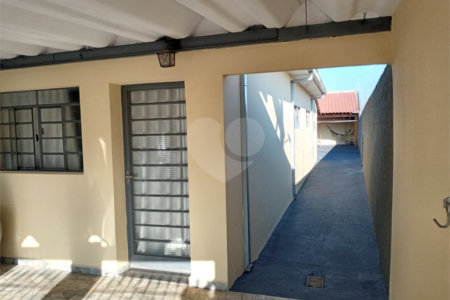 Casa à venda com 2 quartos no Centro, Araraquara, SP