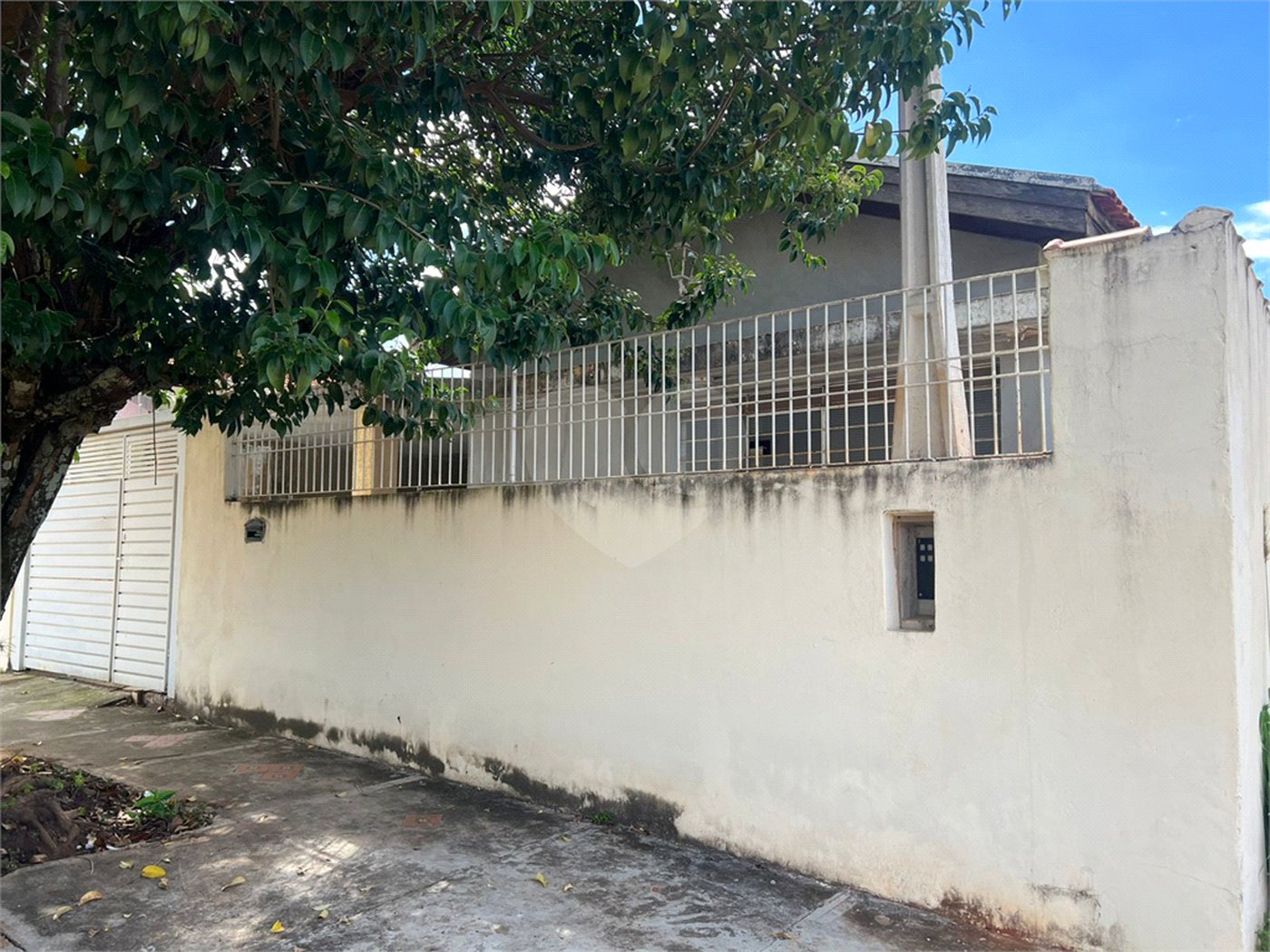 Casa à venda com 3 quartos, sendo 1 suíte,  em Jardim Itália, Itapetininga, SP