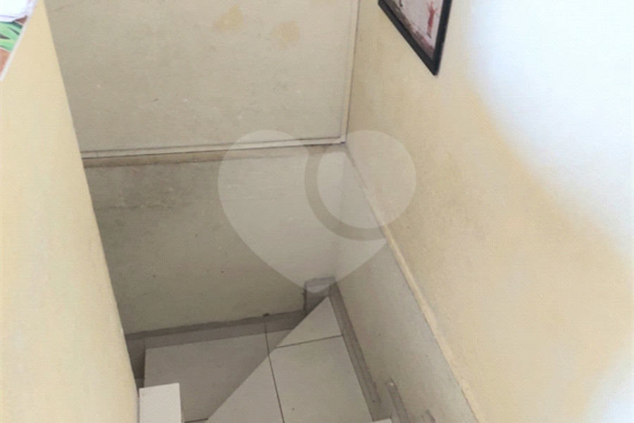 Sobrado à venda com 4 quartos em Vila Clarice, São Paulo, SP