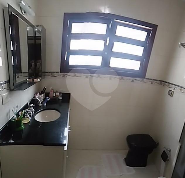 Sobrado à venda com 3 quartos, sendo 1 suíte,  em Vila Guilherme, São Paulo, SP