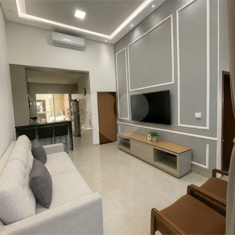 Casa à venda com 3 quartos, sendo 1 suíte, no condomínio Horto Florestal II, Sorocaba - SP