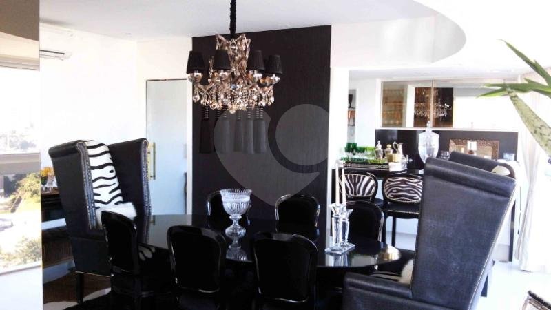 Apartamento à venda com 3 suítes em Morumbi, São Paulo, SP