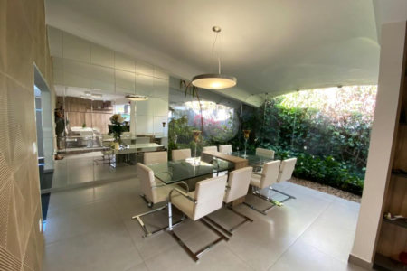 Casa à venda com 4 suítes em Vila Oliveira, Mogi das Cruzes, SP