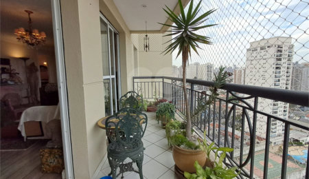 Apartamento à venda com 2 suítes em Vila Romana, São Paulo, SP