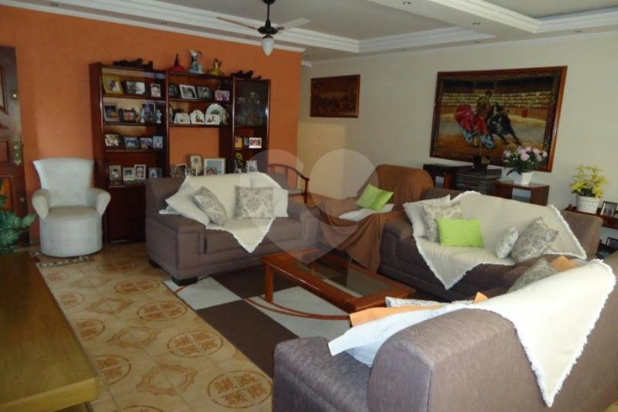 Sobrado à venda com 6 quartos, sendo 3 suítes, em Casa Verde, São Paulo, SP