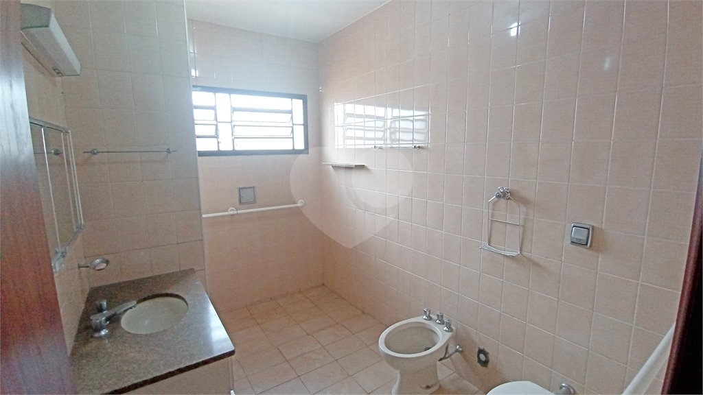 Casa à venda com 3 quartos em Santa Rosa, Vinhedo, SP