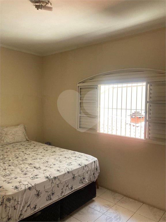 Casa à venda com 3 quartos, sendo 1 suíte, em Jardim Pinheiros, São Paulo, SP