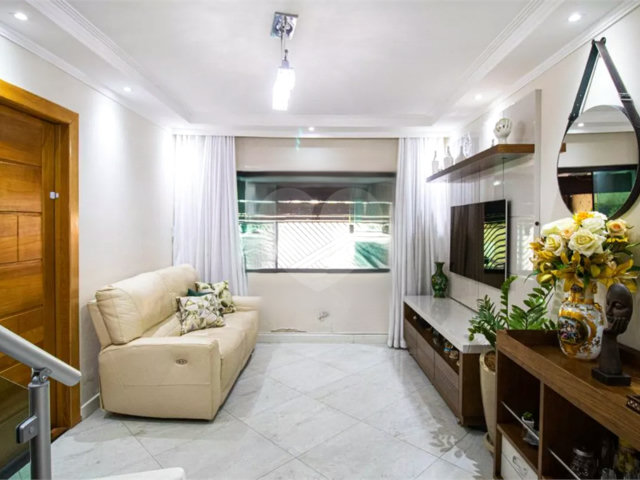 Sobrado à venda com 3 quartos, sendo 1 suíte,  em Vila Maria, São Paulo, SP