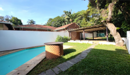 Terreno à venda com 1 suíte em Interlagos, São Paulo, SP