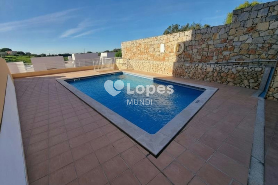 Casa com 4 quartos à venda em Albufeira, Algarve, Portugal – Vista para o mar e piscina