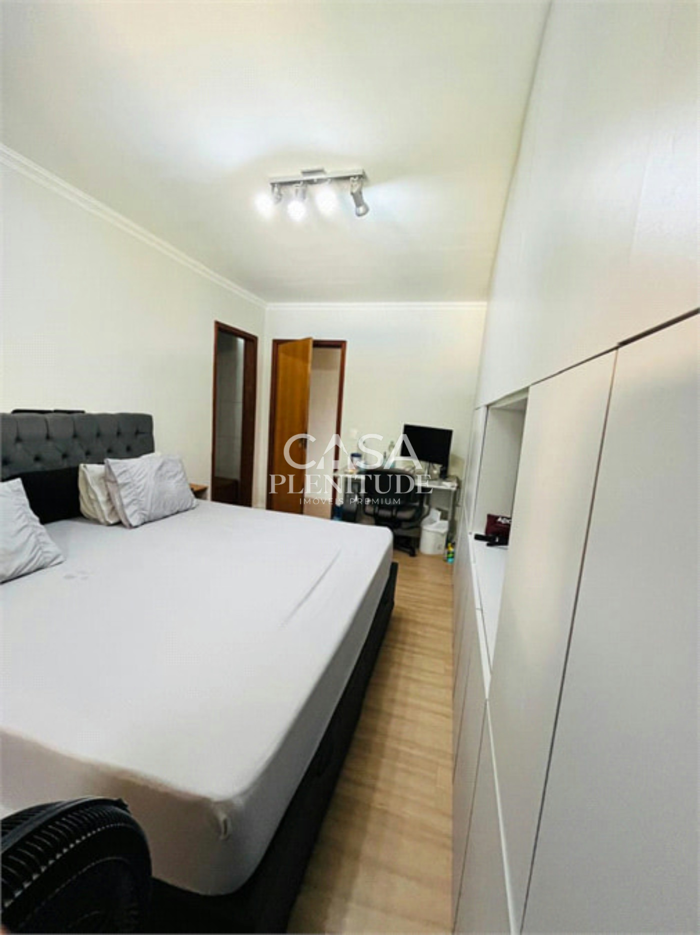 Casa em condomínio à venda ou para alugar com 3 suítes, em Jardim Vale do Lago Residencial, Sorocaba, SP