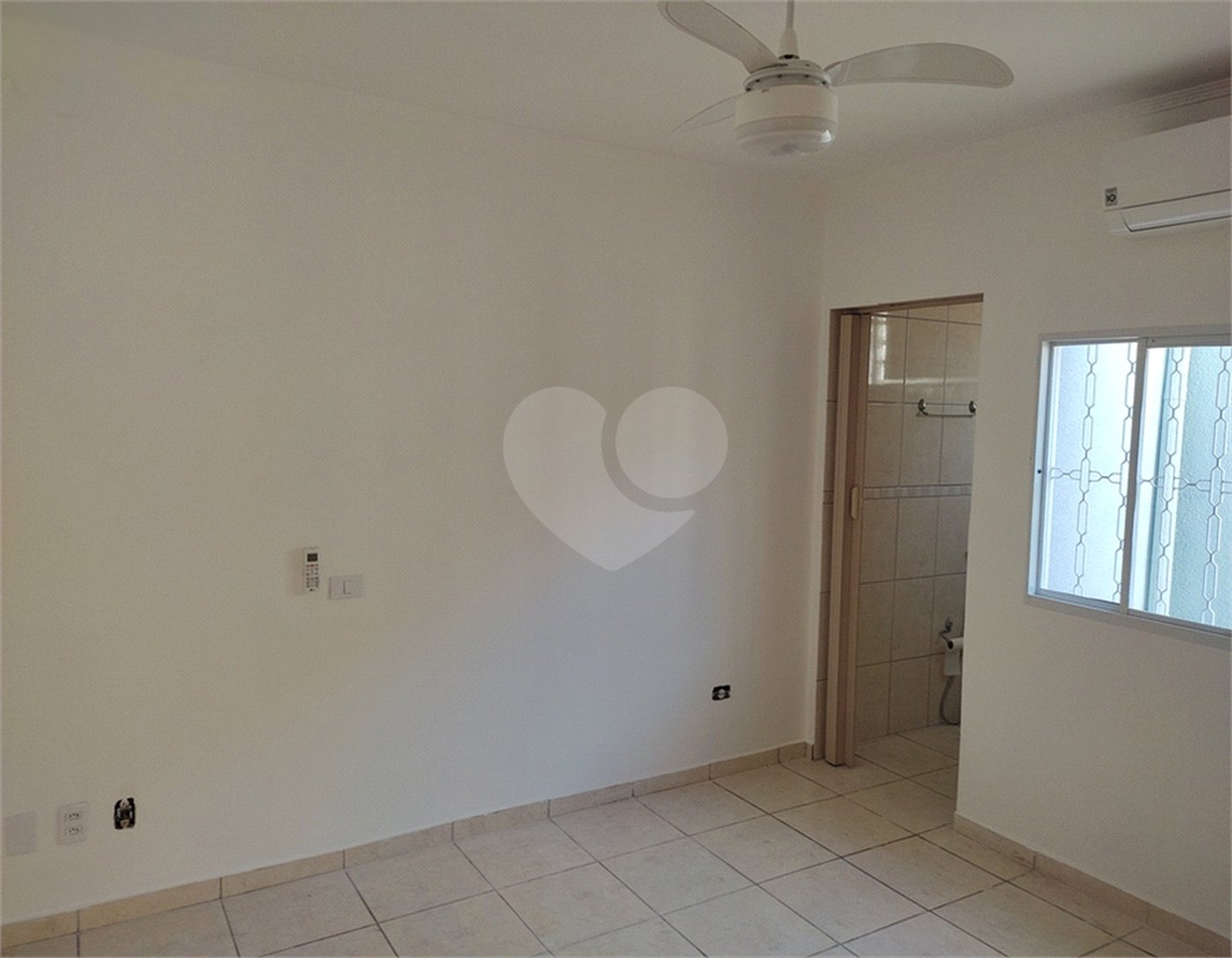 Casa Térrea à venda com 3 quartos, sendo 1 suíte, em Jardim Itamaracá, Indaiatuba, SP