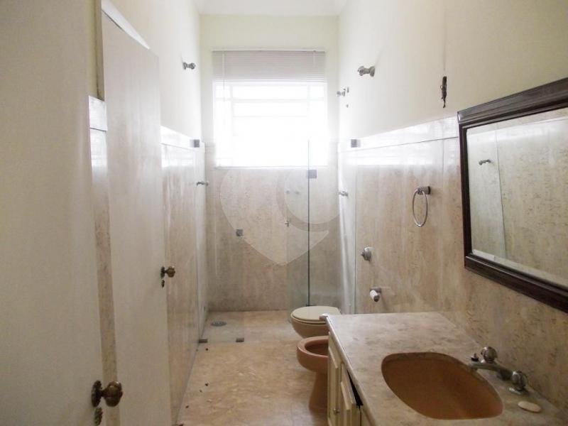 Casa à venda com 3 quartos, sendo 1 suíte, no condomínio Praça Pero Vaz de Caminha,260, São Paulo - SP