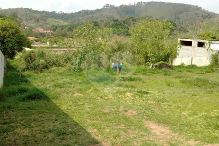 Sobrado à venda com 4 suítes no Centro, Bom Jesus dos Perdões, SP