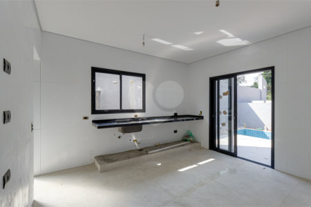 Casa à venda com 4 suítes no condomínio Reserva Robélia, São Paulo - SP