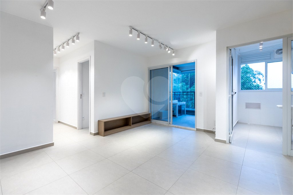 Apartamento à venda com 2 quartos, sendo 1 suíte, em Santo Amaro, São Paulo, SP