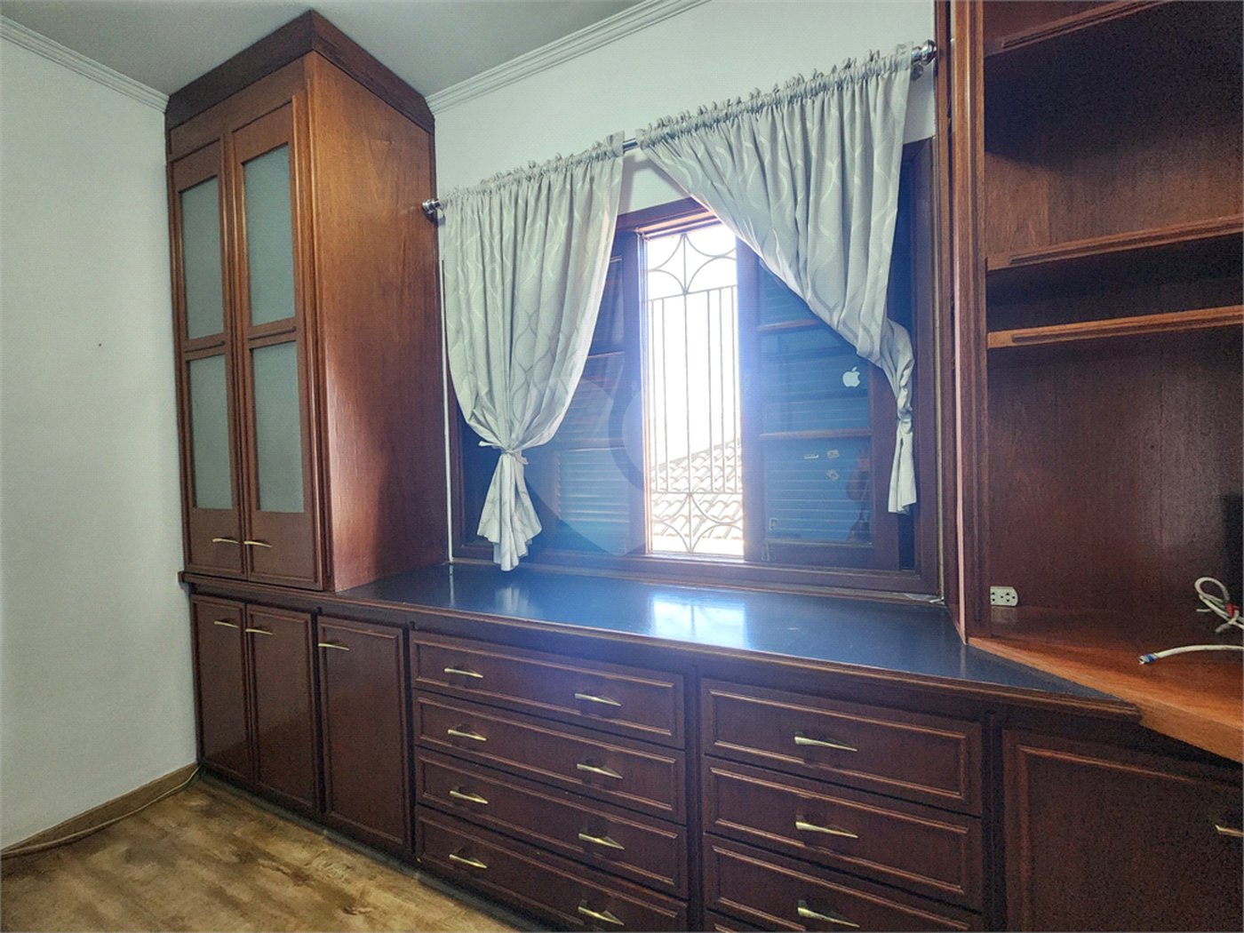 Sobrado à venda com 3 quartos, sendo 1 suíte,  em Vila Constança, São Paulo, SP