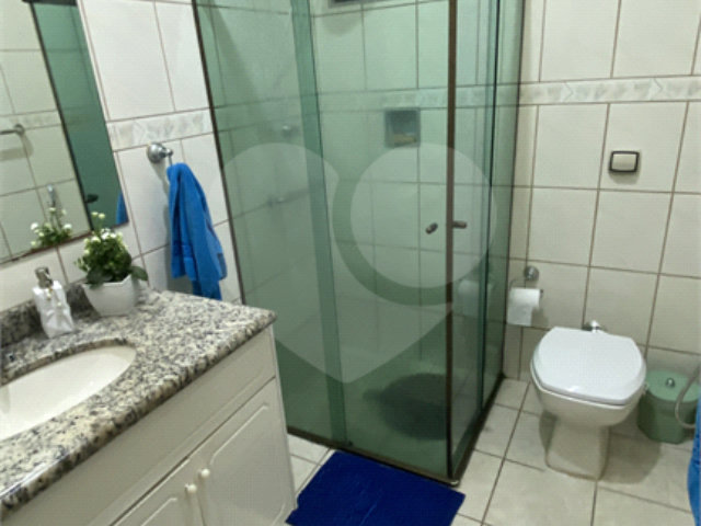 Casa Térrea à venda com 4 quartos, sendo 1 suíte,  em Campo Grande, São Paulo, SP