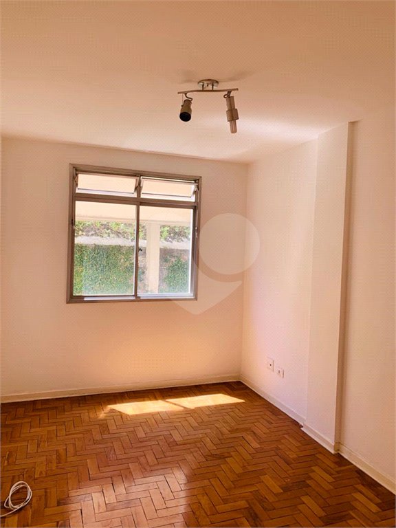 Apartamento à venda com 2 quartos, sendo 1 suíte, em Pinheiros, São Paulo, SP