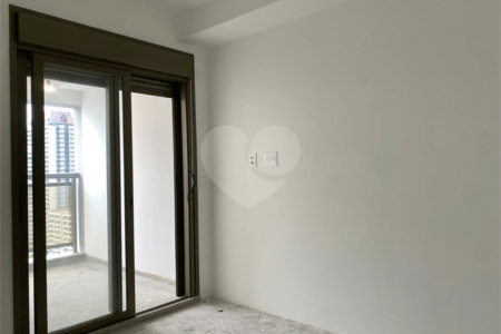 Apartamento à venda com 4 quartos, sendo 2 suítes,  em Perdizes, São Paulo, SP