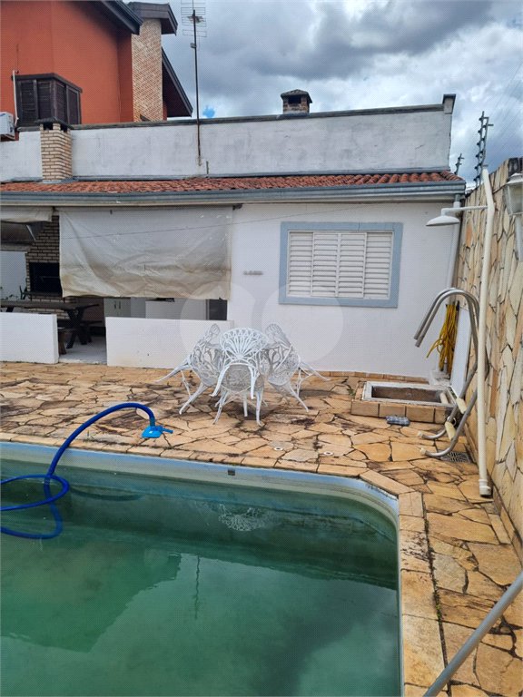Casa à venda com 4 quartos, sendo 1 suíte, no condomínio Parque Ibiti do Paço, Sorocaba - SP